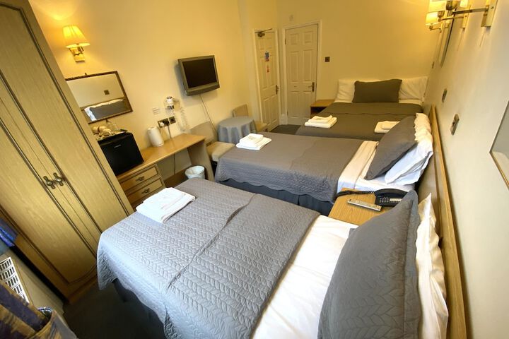 Room 33 of 56