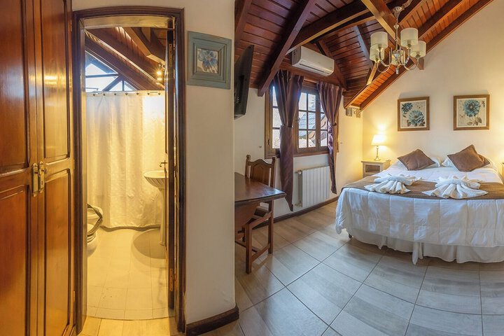 Room 12 of 36