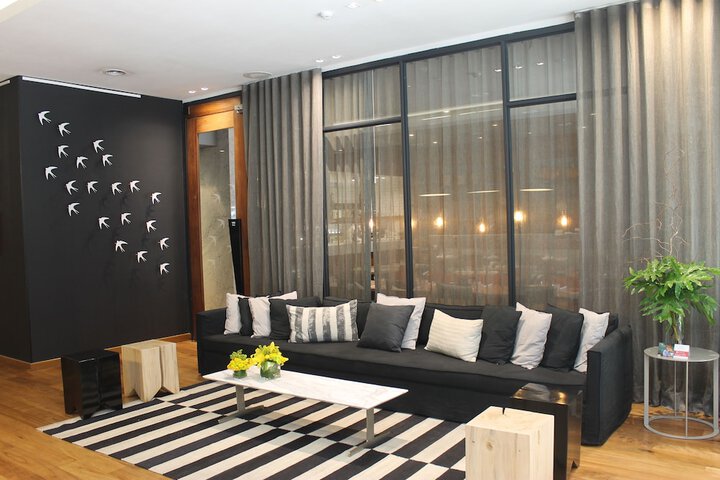 Guest Lobby