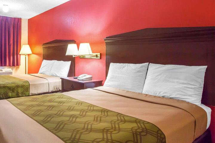 2 Double Beds (2 of 6)