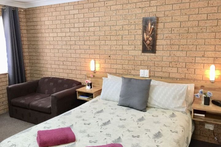 Room 7 of 44