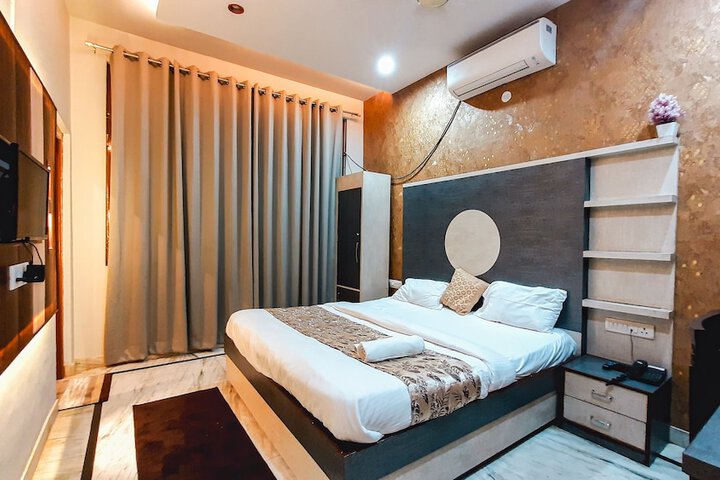 Room 11 of 45