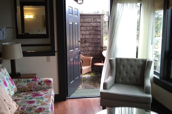 Room 50 of 147