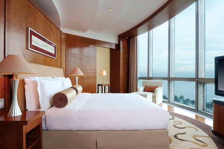 Room 20 of 49