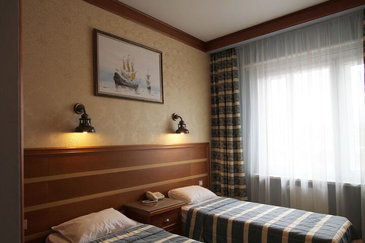 Room 18 of 75