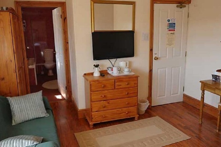 Room 22 of 35