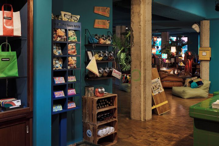 Entrance & Lobby