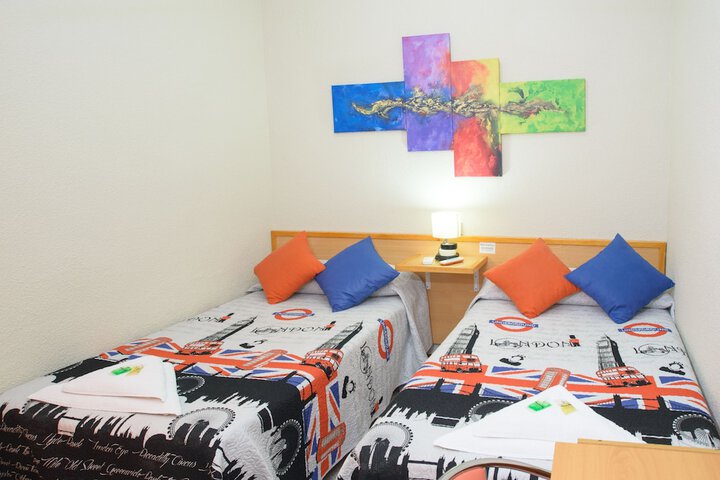 Room 6 of 49