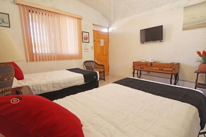 Room 11 of 27