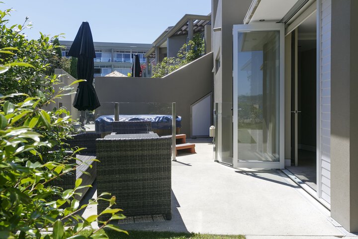 Terrace/Patio 129 of 200