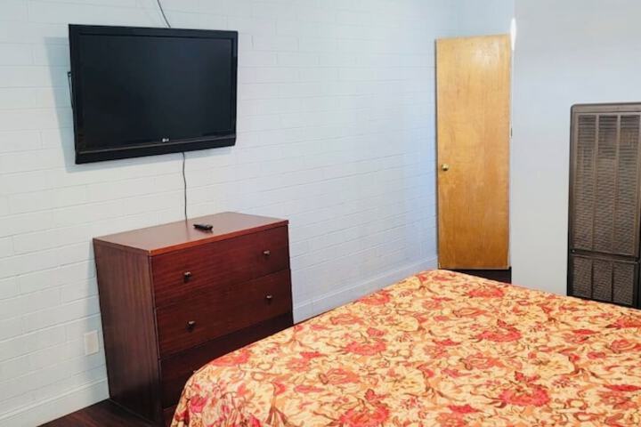 Room 2 of 12
