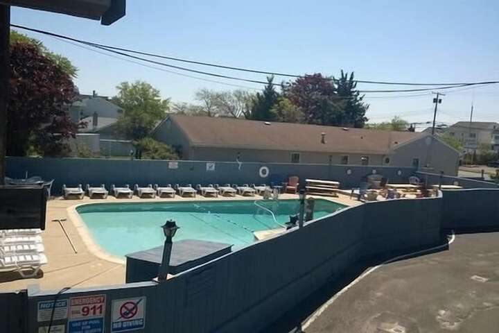 Pool 38 of 50