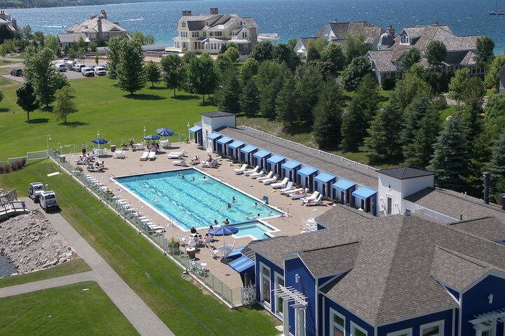 Pool 64 of 94