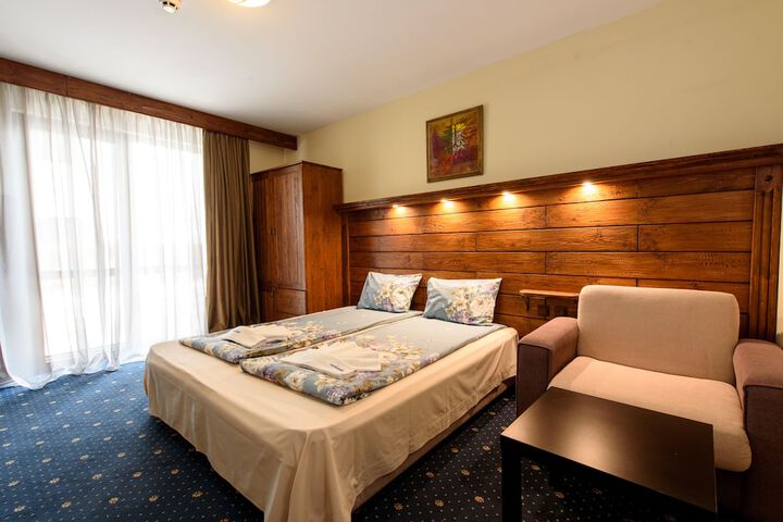 Room 15 of 62