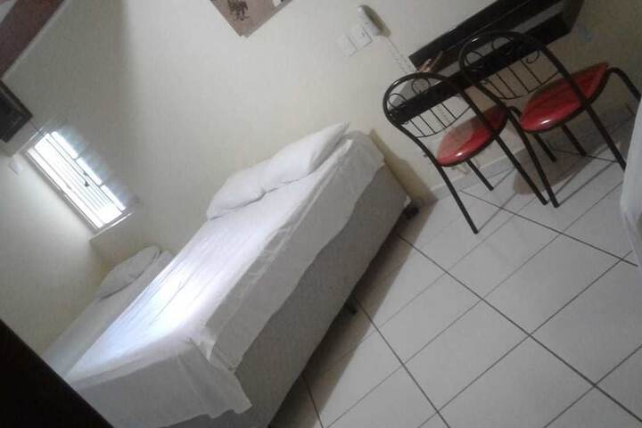 Room 10 of 27