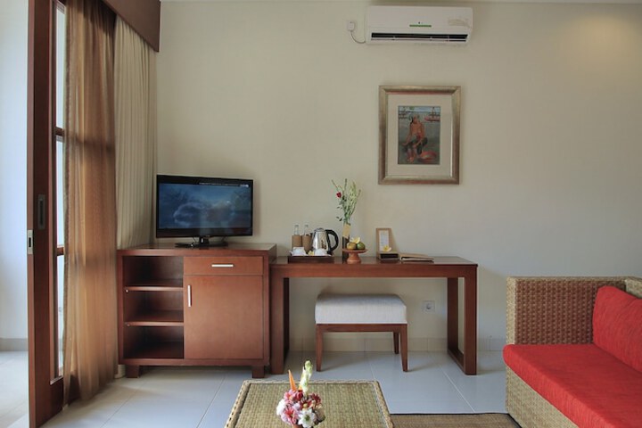 Room 8 of 36