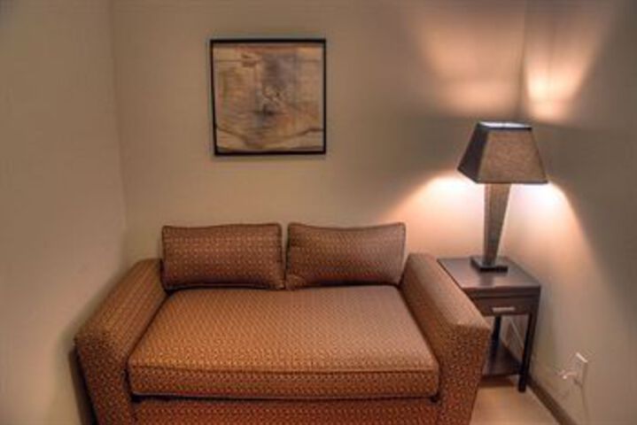 Room 38 of 49