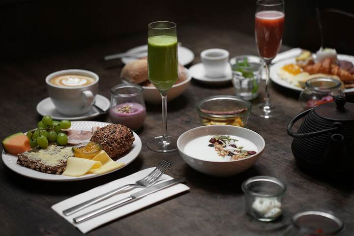 Breakfast/Coffee Service 42 of 65
