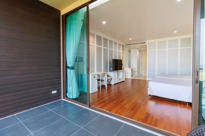 Terrace/Patio 40 of 70