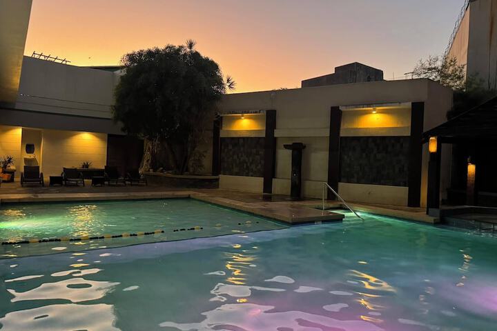 Pool 51 of 69