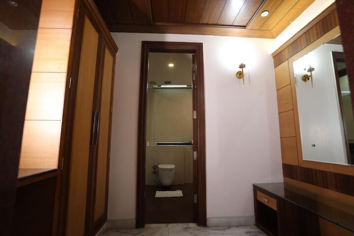 Room 149 of 288