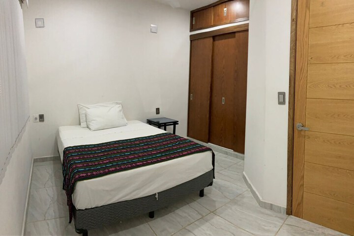 Room 51 of 231