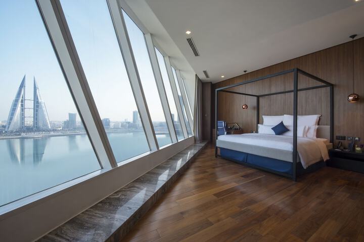Room 45 of 104