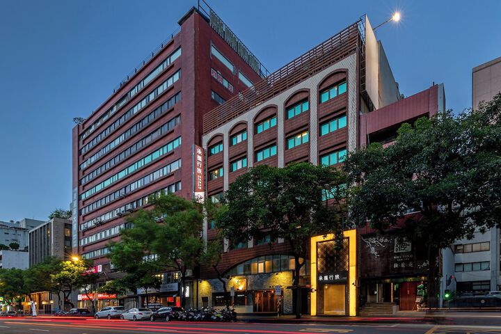 Hotel 87 of 88