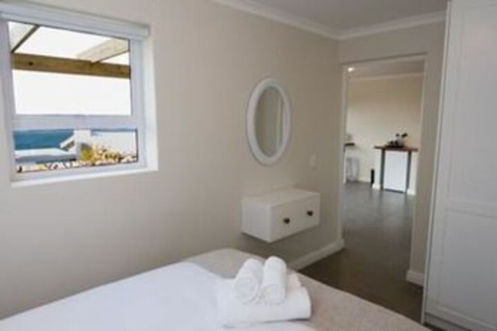 Room 8 of 23