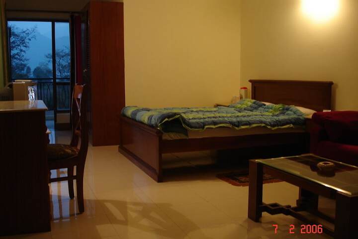 Room 5 of 41