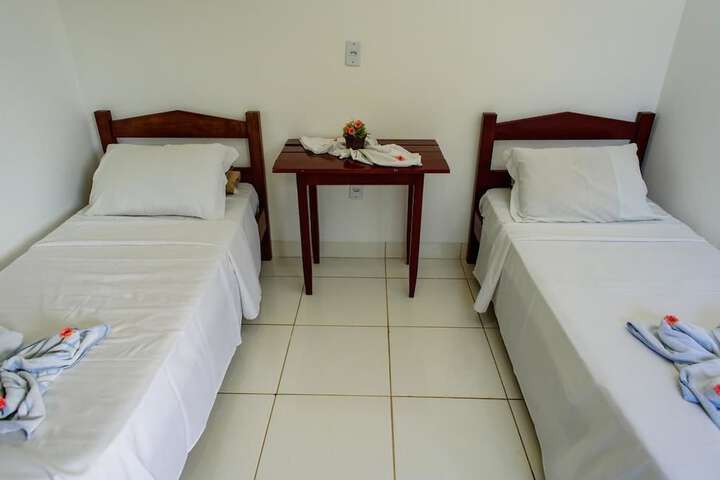 Room 3 of 27