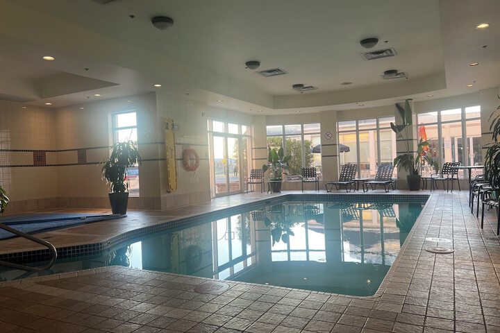 Pool Hotel