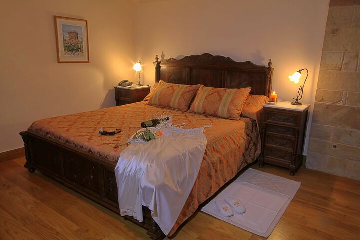 Room 6 of 79