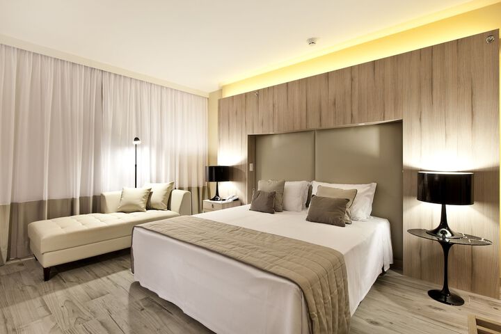 Room 21 of 110