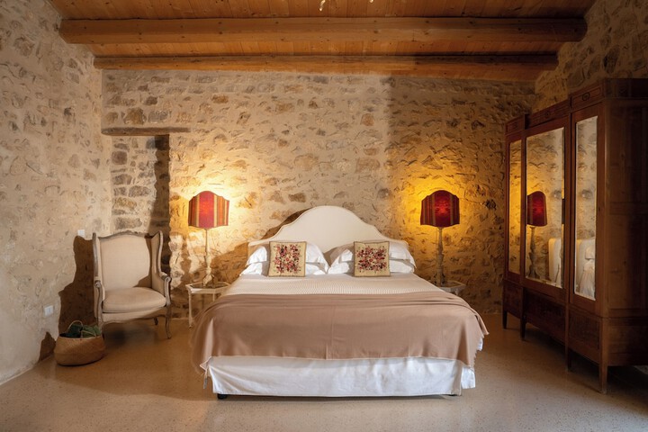 Room 47 of 108