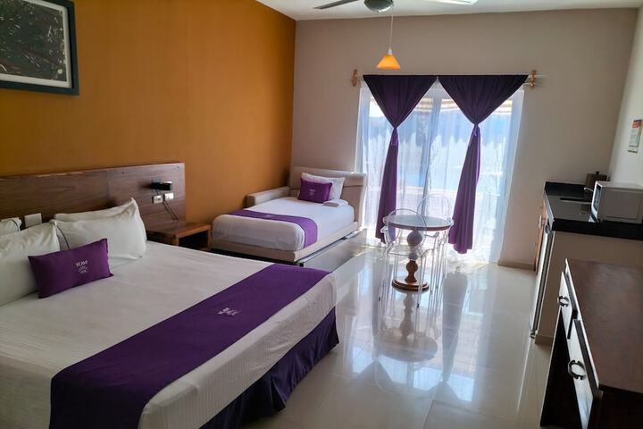 Room 6 of 40
