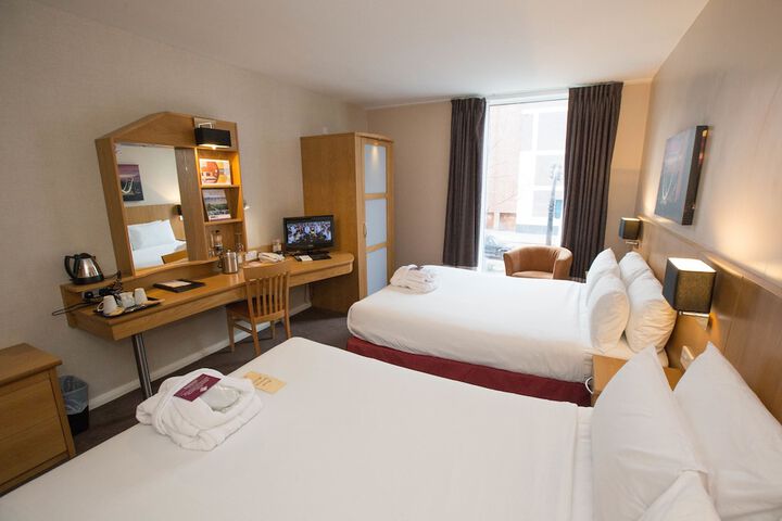 Room 4 of 57