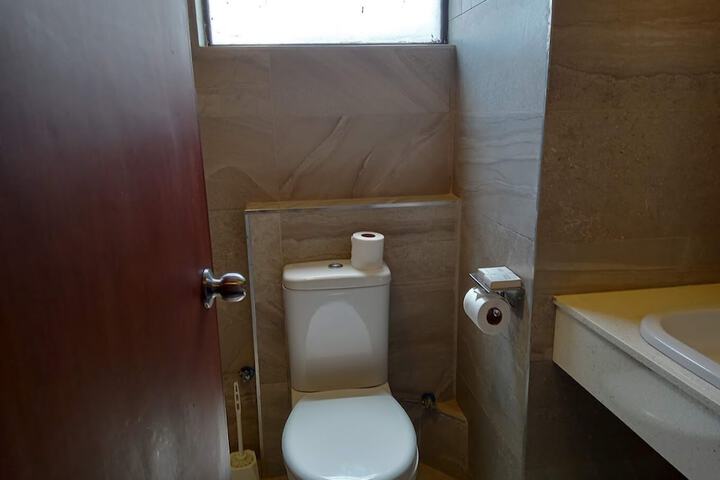Room 28 of 110