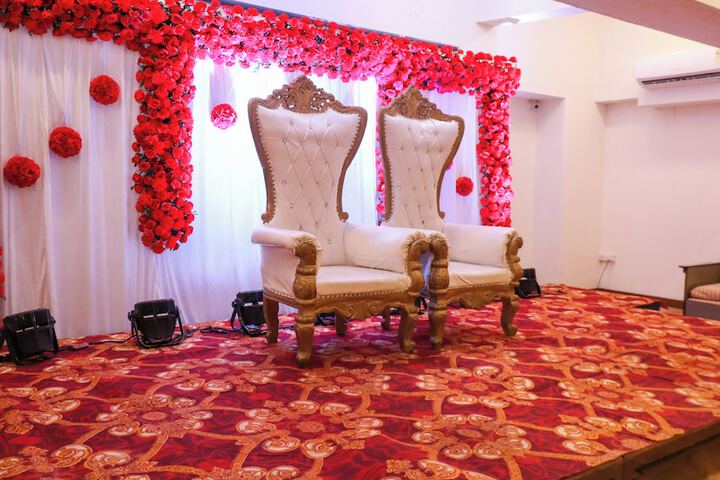 Ballroom/Hall 88 of 102