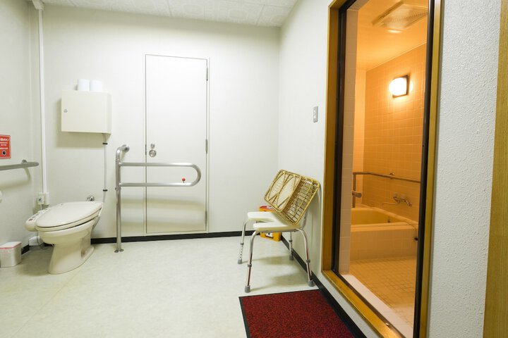 Room 25 of 60