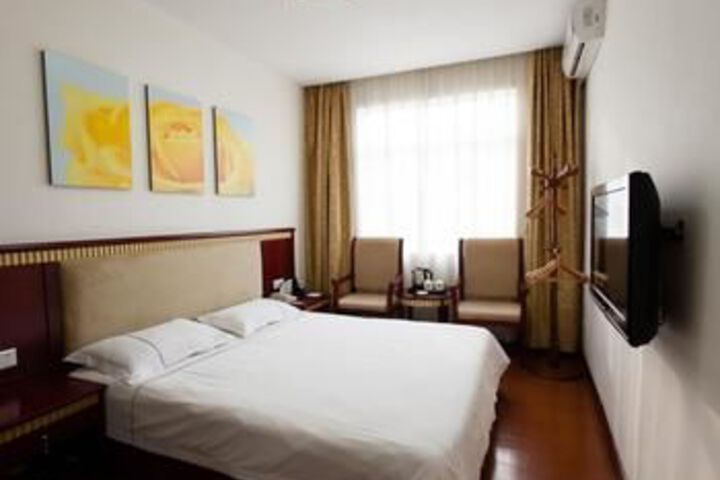 Room 34 of 68