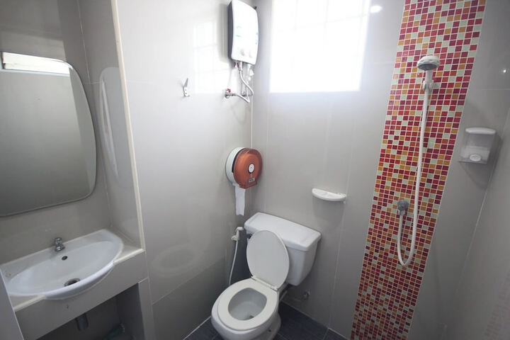 Room 15 of 24
