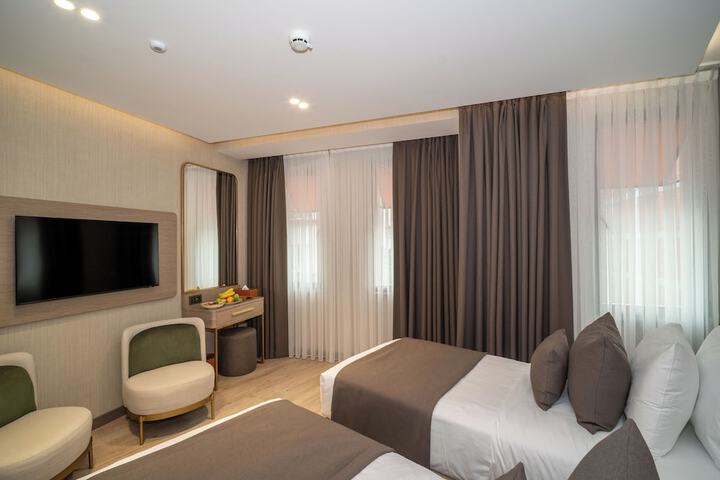 Room 70 of 170