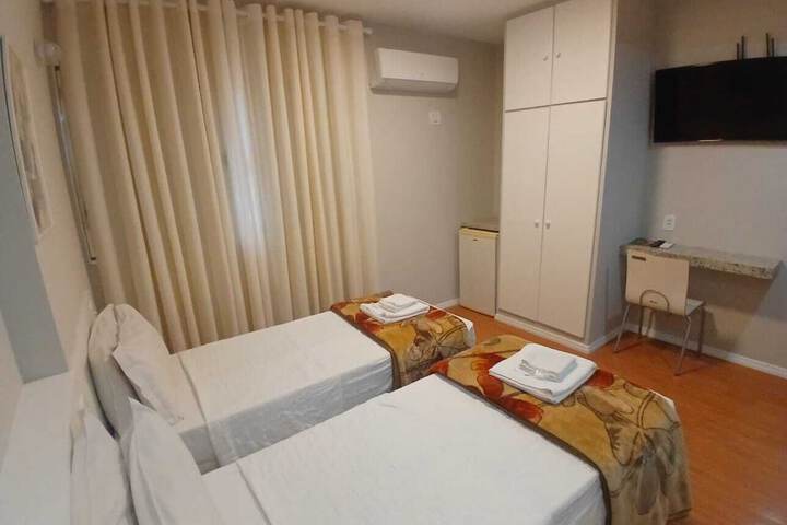 Room 44 of 119
