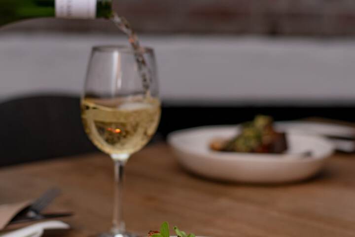 Dining 138 of 194