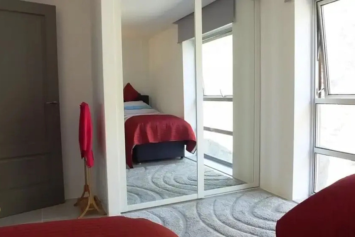 Room 2 of 16