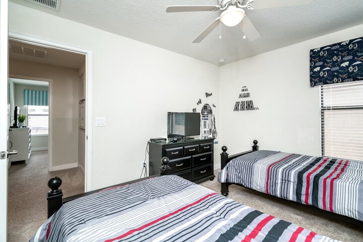 Room 8 of 46