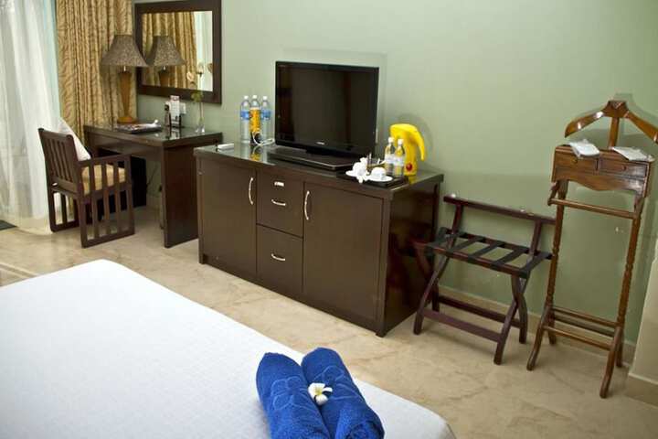 Room 16 of 52