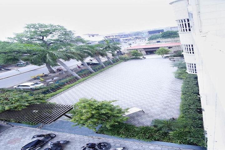 Property Grounds 36 of 42