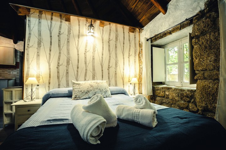 Room 2 of 89